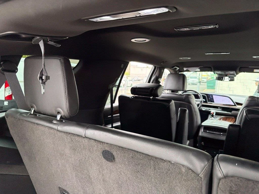 2023 Cadillac Escalade Luxury - Photo 13