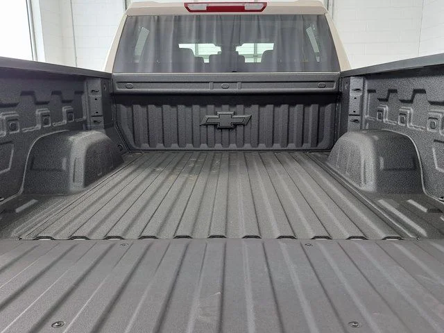 Used 2026 White Chevrolet RST image 27