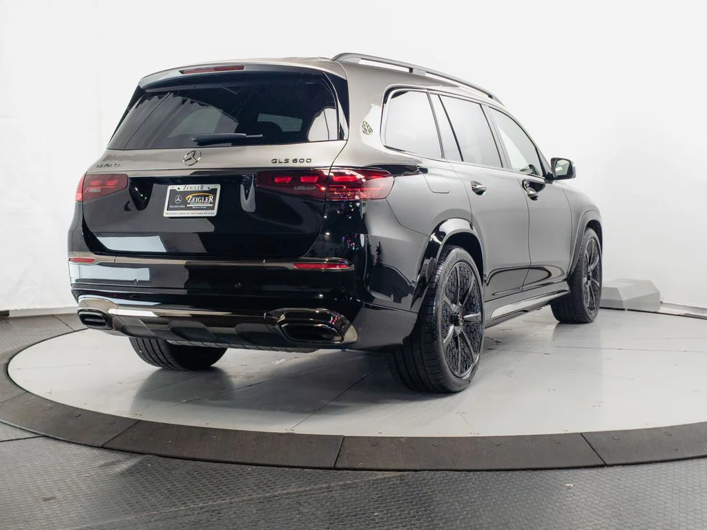 Used 2025 Black Mercedes-Benz Maybach GLS 600 image 36
