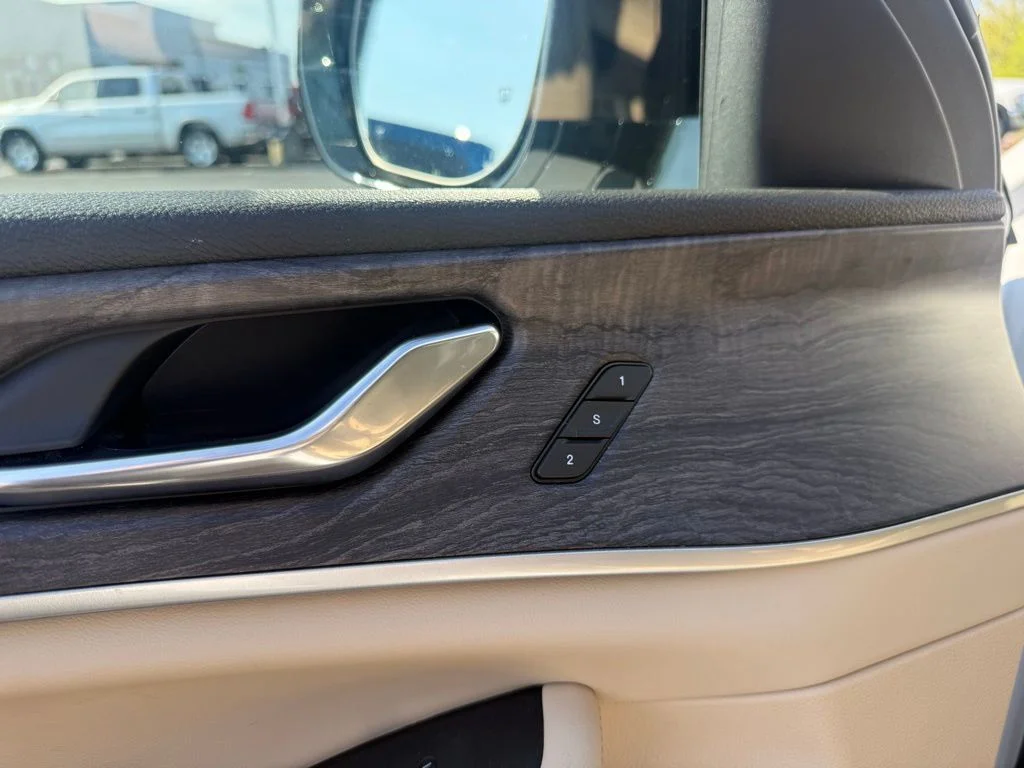 Certified Used 2024 White Jeep Limited image 13