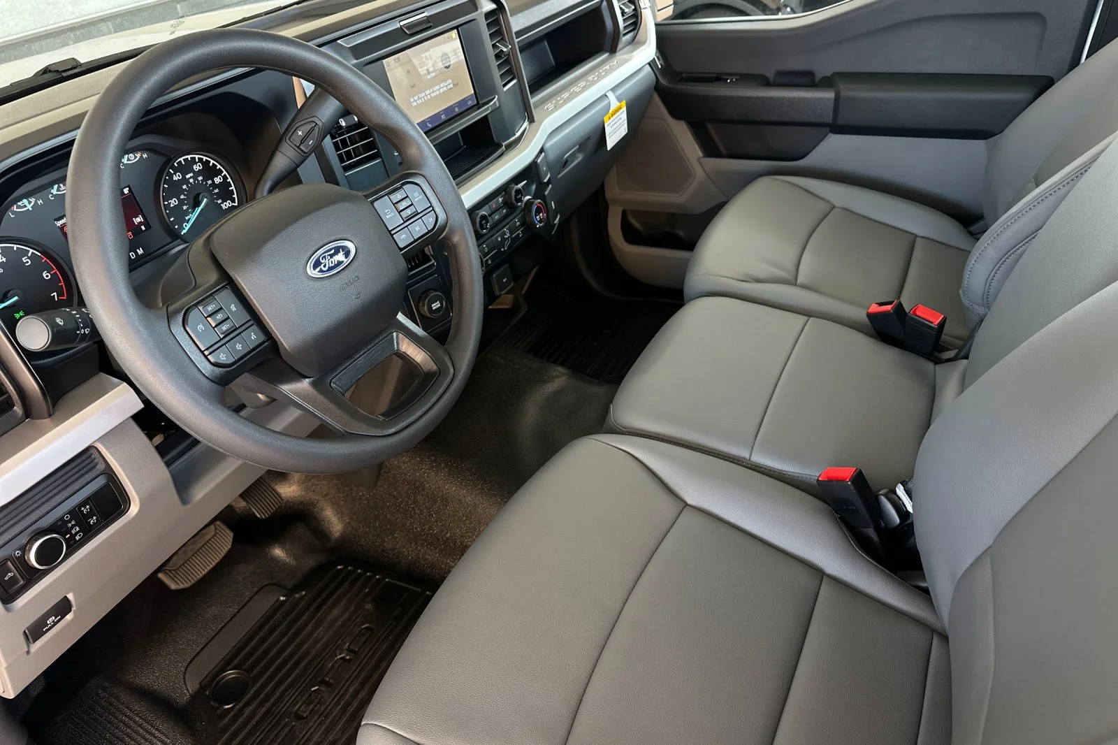 2026 Ford F-250 Super Duty XL - Photo 9
