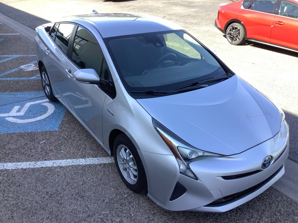Used 2018 Silver Toyota Two Eco image 25