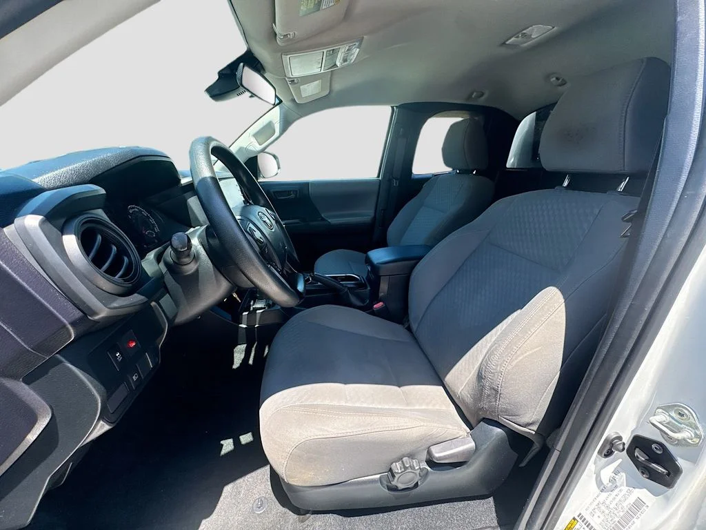 Used 2022 White Toyota SR image 20