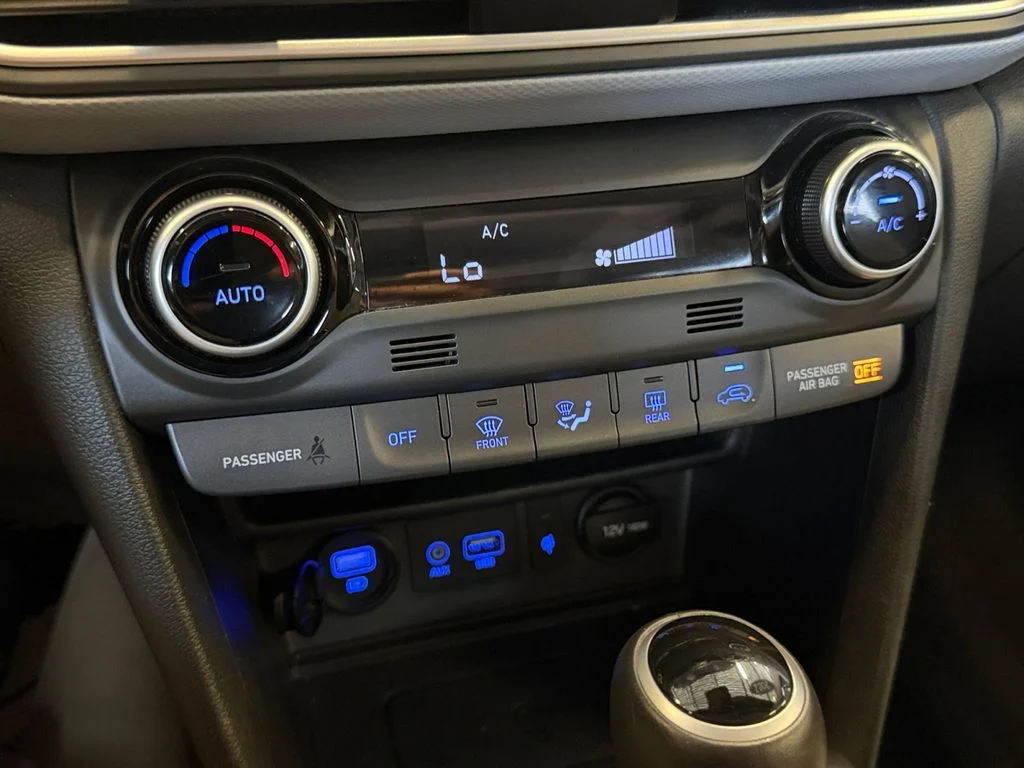 Used 2021 Silver Hyundai Limited image 24