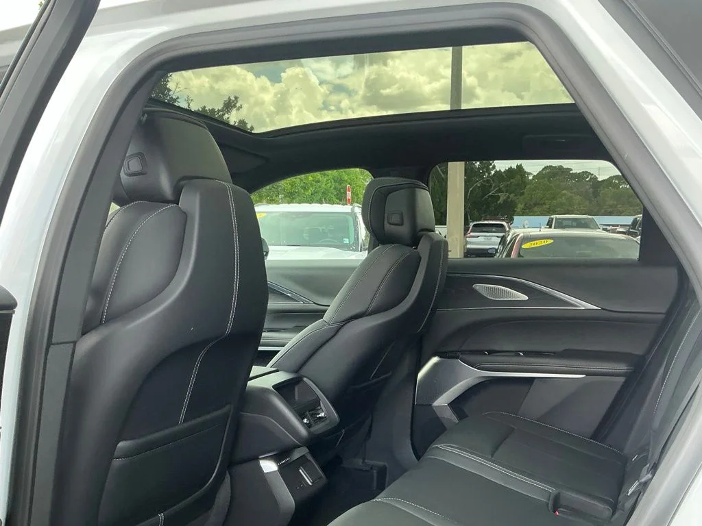 Used 2024 White Cadillac Sport image 32