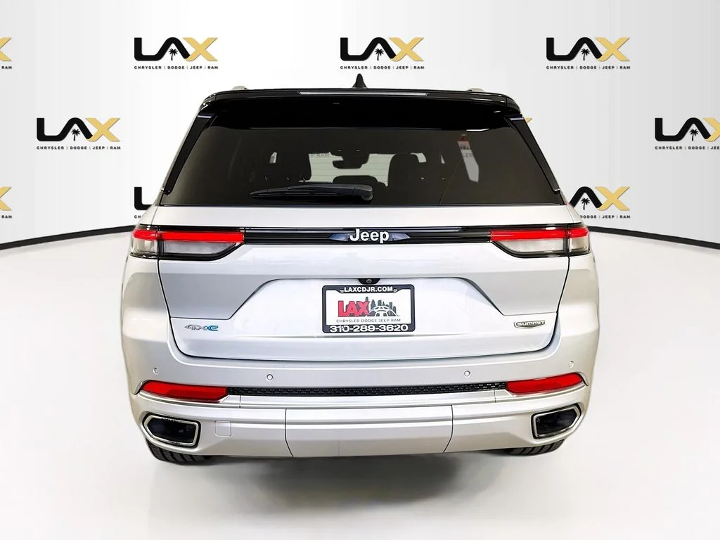 Used 2023 Silver Jeep Summit 4xe image 6