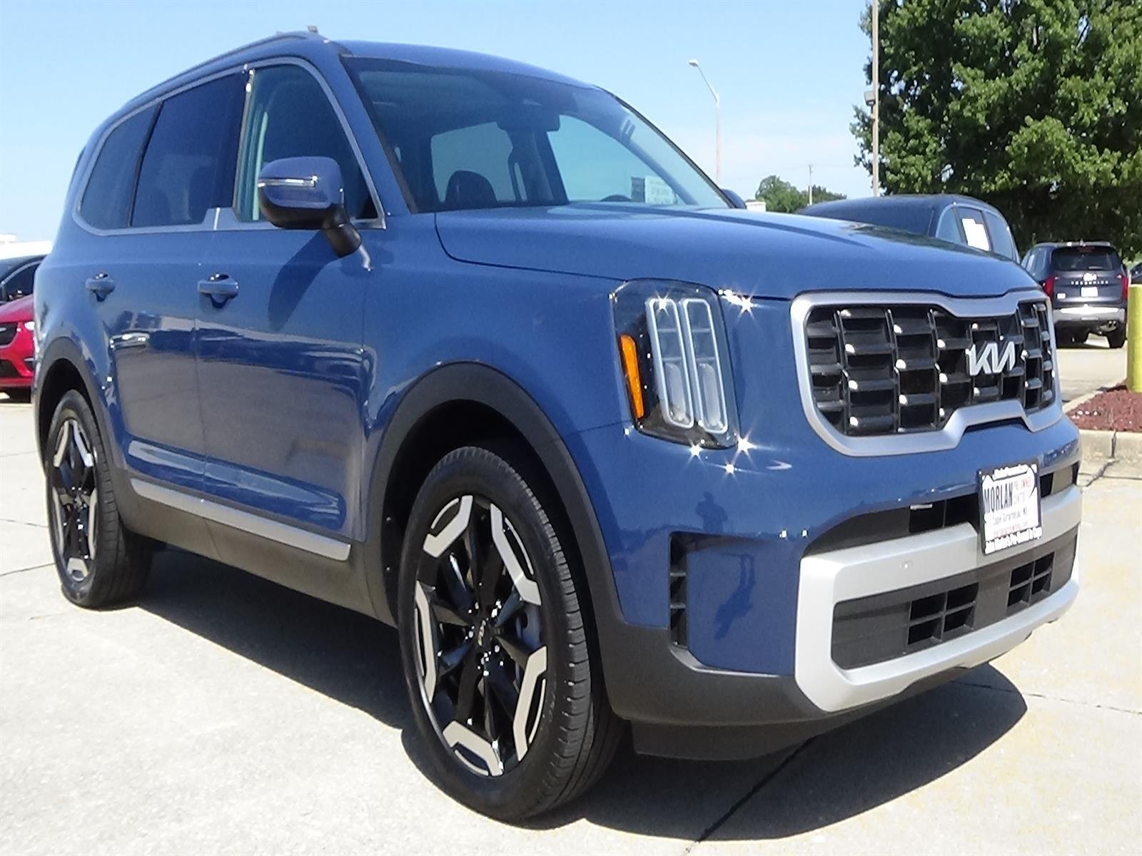 Used 2025 Midnight Lake Blue (mlb) Kia S image 5