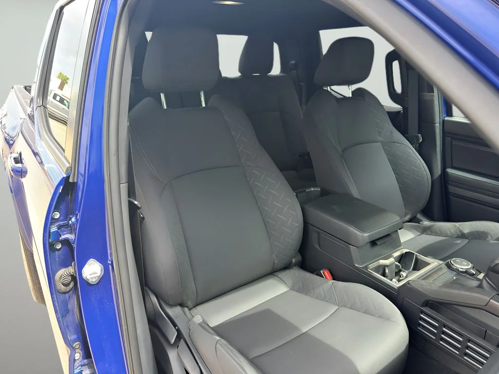 Used 2024 Blue Crush Metallic Toyota SR5 image 19