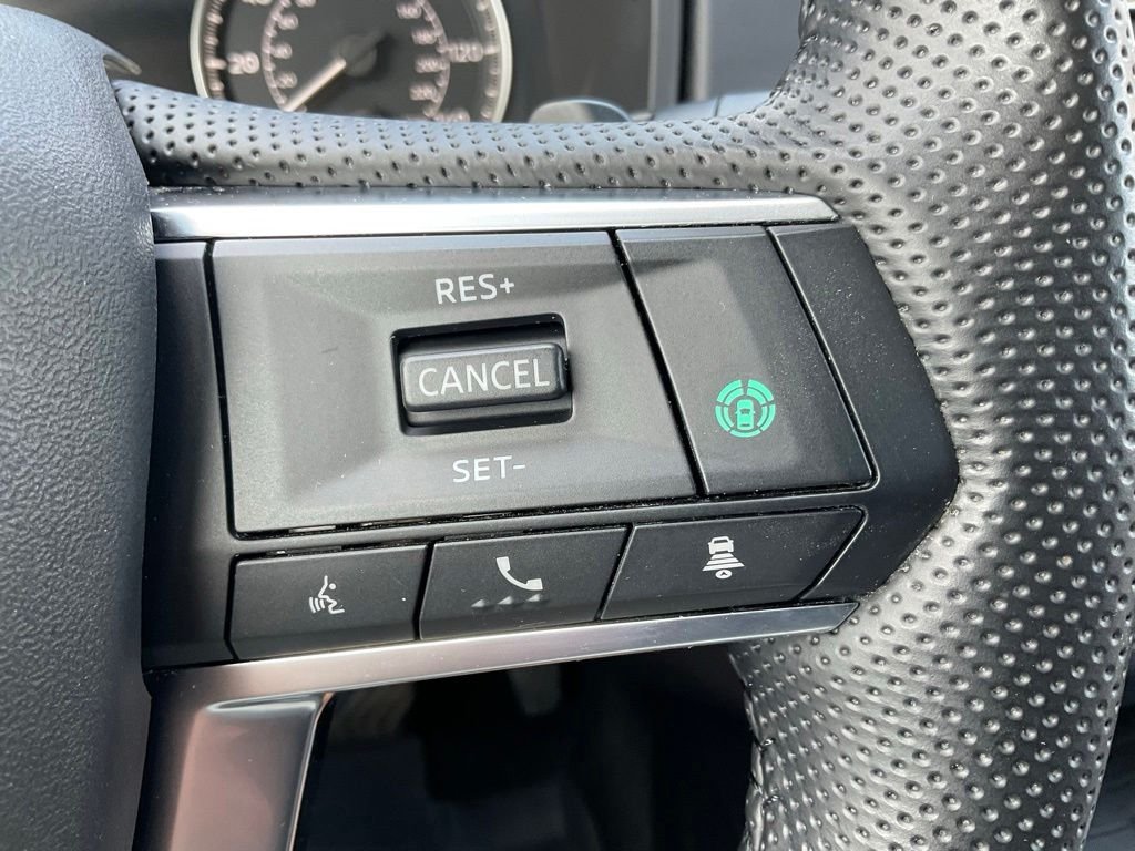 Used 2023 Black Mitsubishi SE image 14