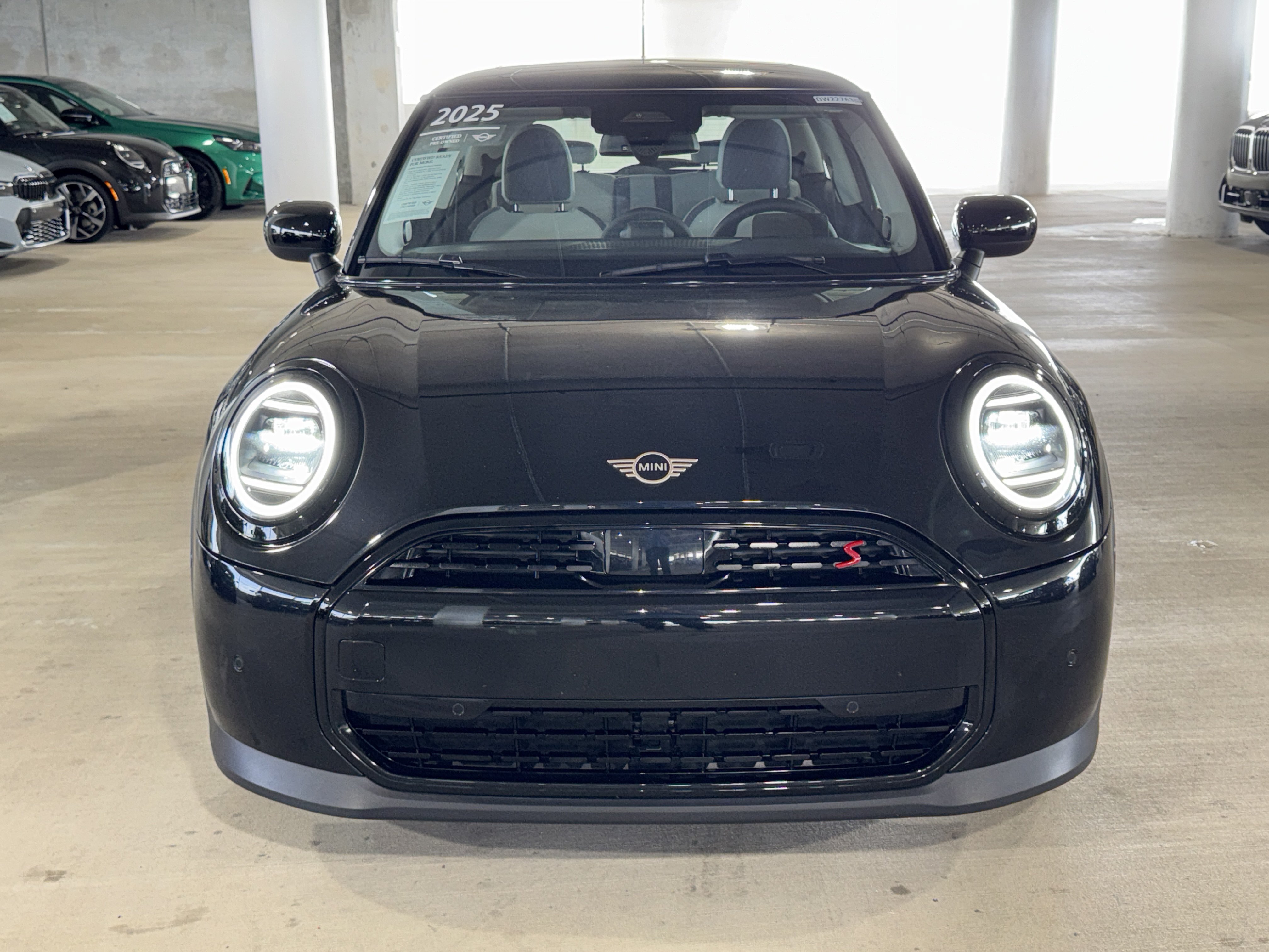 Certified Used 2025 Midnight Black MINI Signature Plus image 3