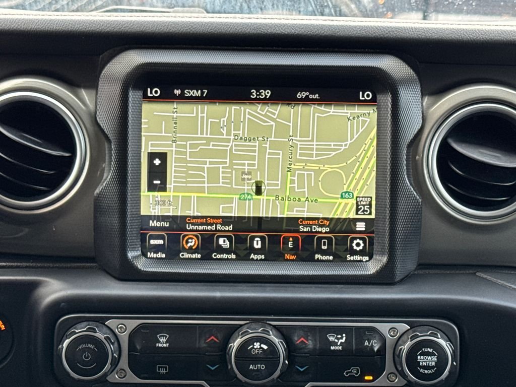 Certified Used 2023 White/off-white Jeep Sahara image 22