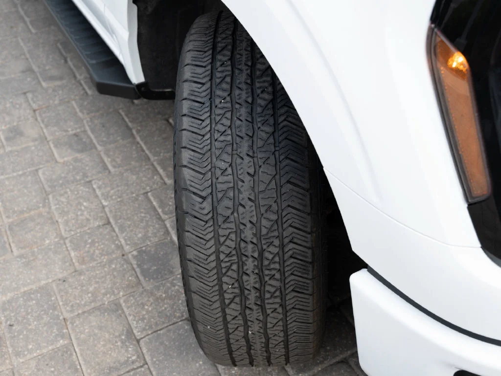 Used 2024 Oxford White Ford XLT image 48