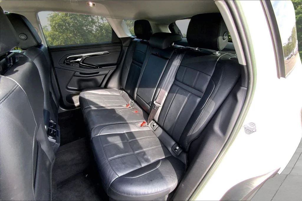 Used 2023 White Land Rover S image 21