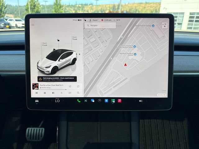 Used 2022  Tesla Performance image 23
