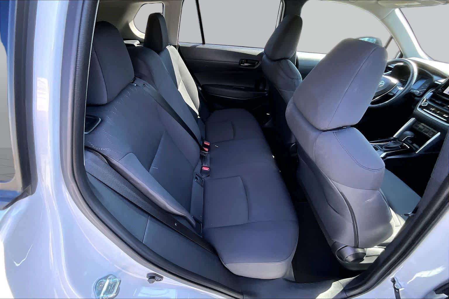 Used 2024 Wind Chill Pearl Toyota LE image 18