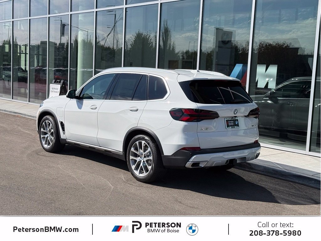 New 2026 Alpine White BMW xDrive50e image 3