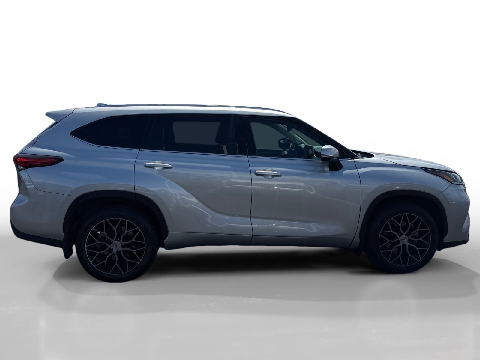 Used 2021 Celestial Silver Metallic Toyota Platinum image 6