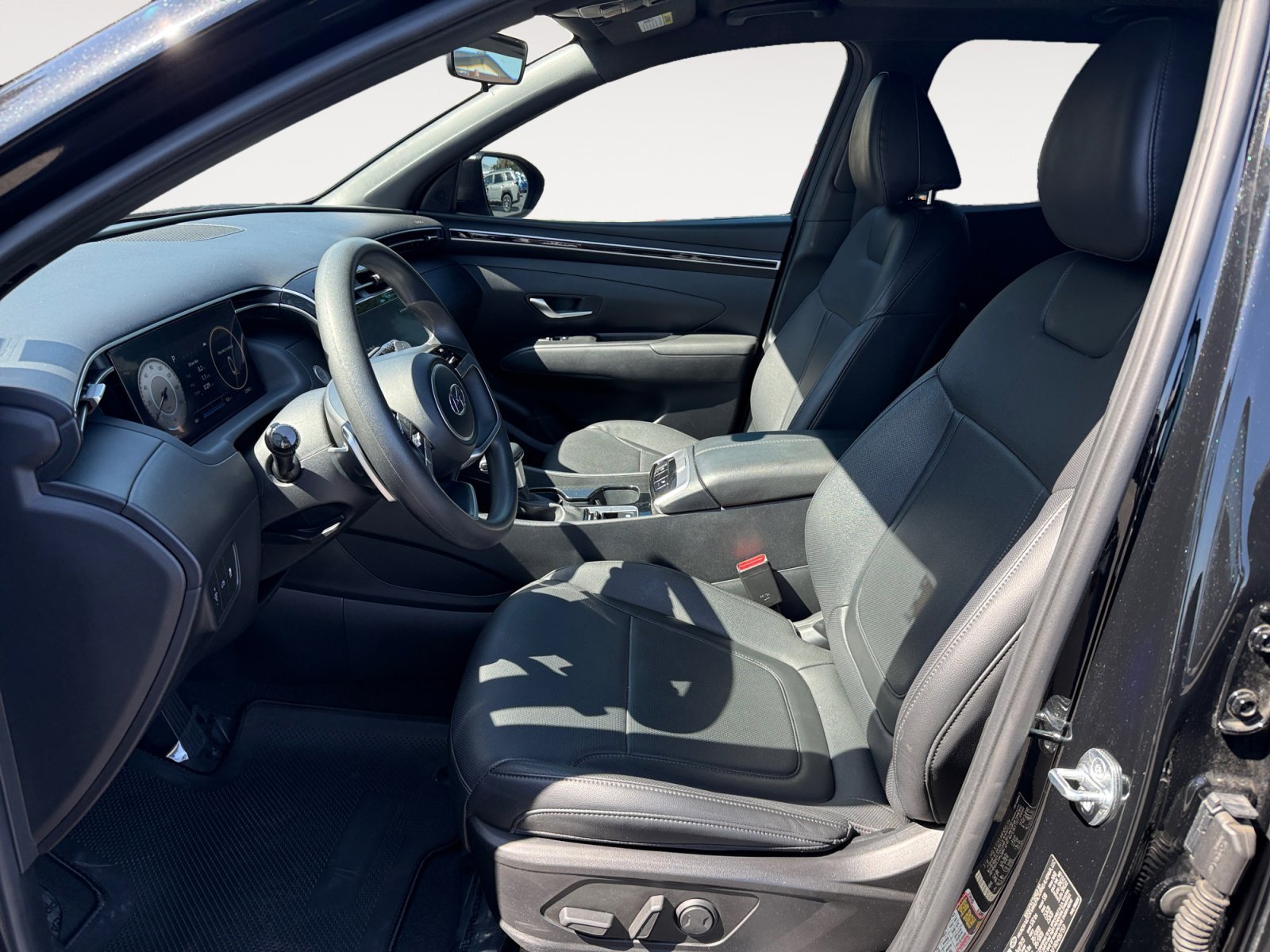 Certified Used 2024 Phantom Black Hyundai NIGHT image 10