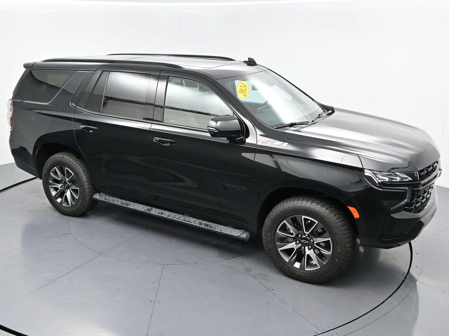 Used 2024 Black Chevrolet Z71 image 46