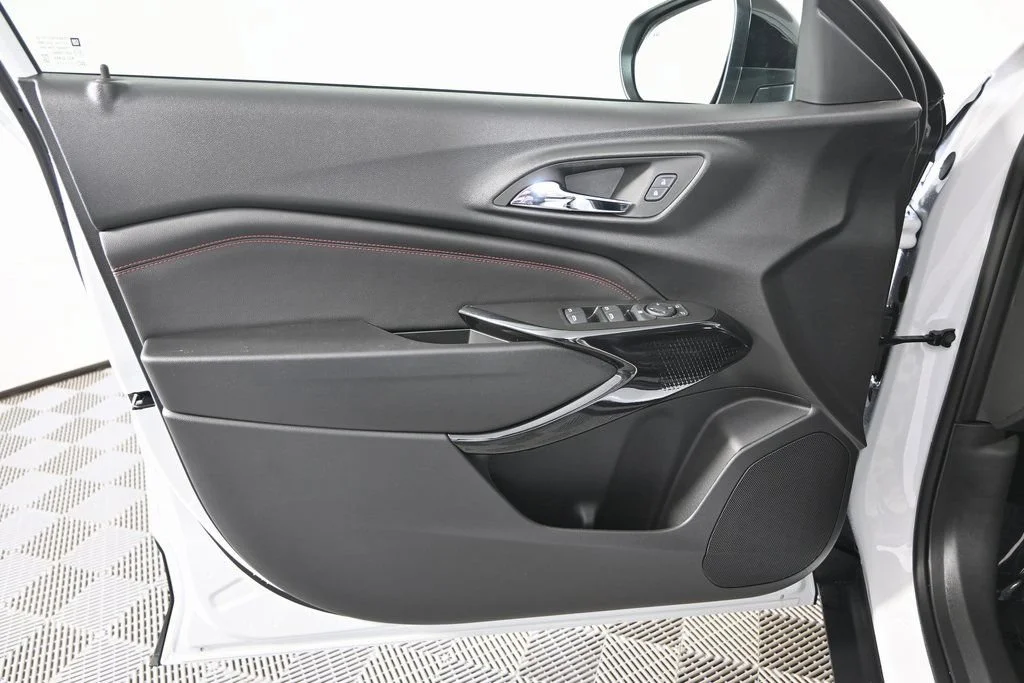 2026 Chevrolet Trax RS - Photo 18