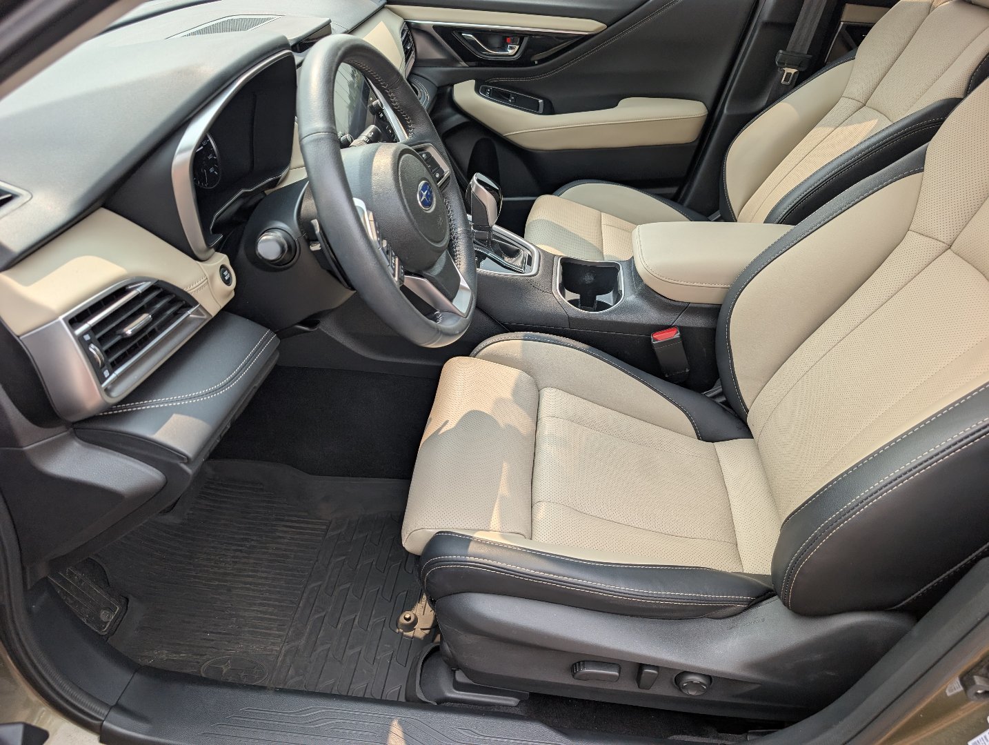 Used 2025 Autumn Green Metallic Subaru Limited image 10