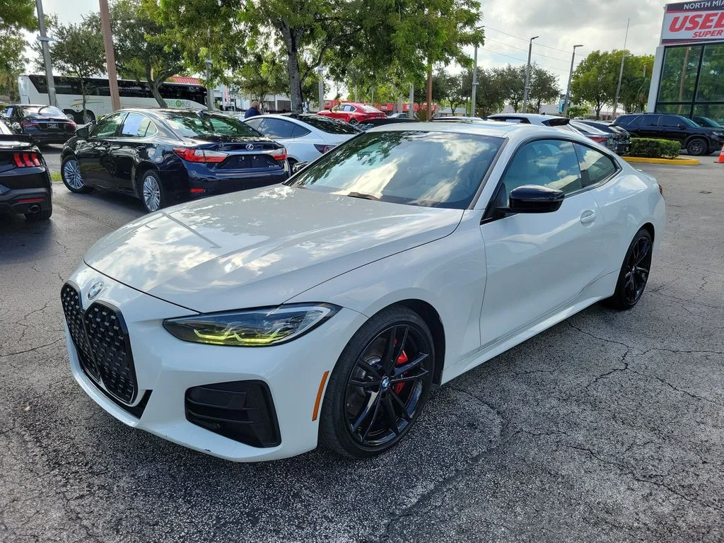 Used 2021 White BMW M440i xDrive image 3