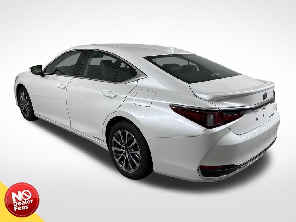 2022 Lexus ES Hybrid 300h - Photo 6
