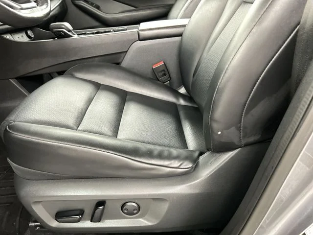 Used 2021 Gray Nissan SV image 22