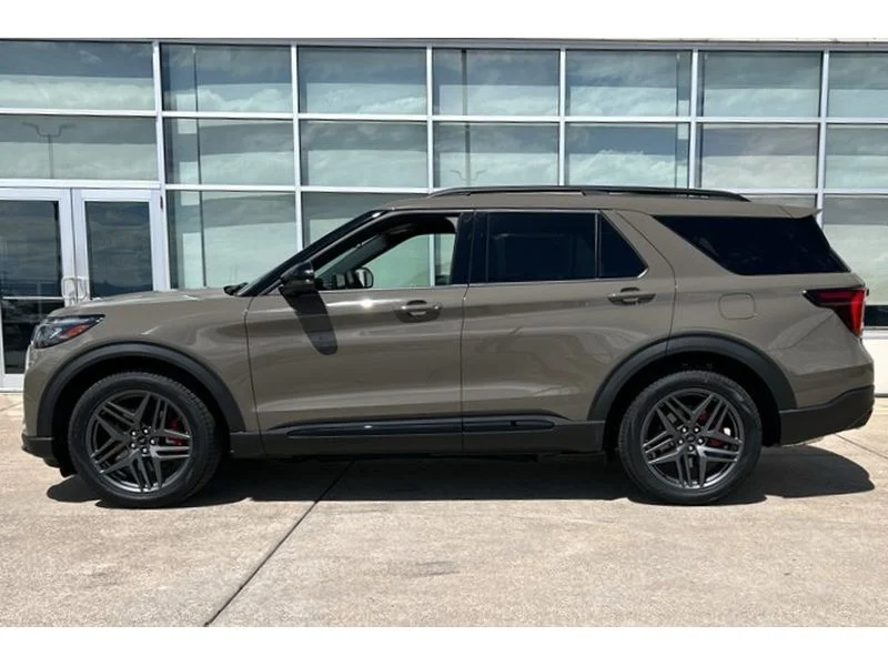 New 2026 Marsh Gray Ford ST image 4