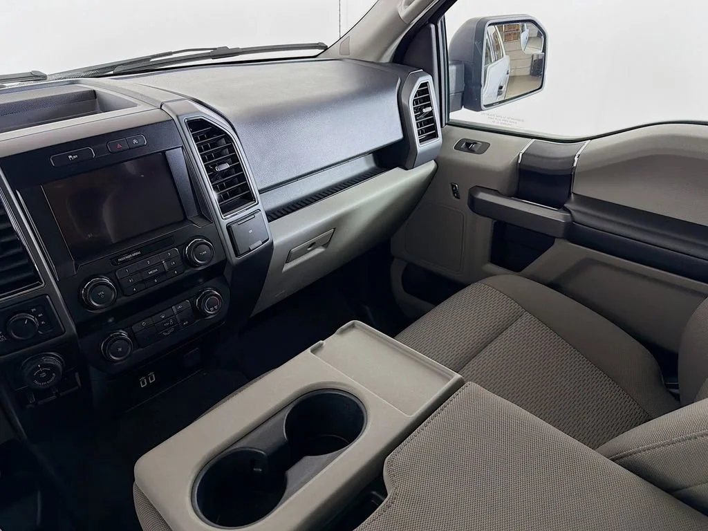 Used 2020  Ford XL image 20