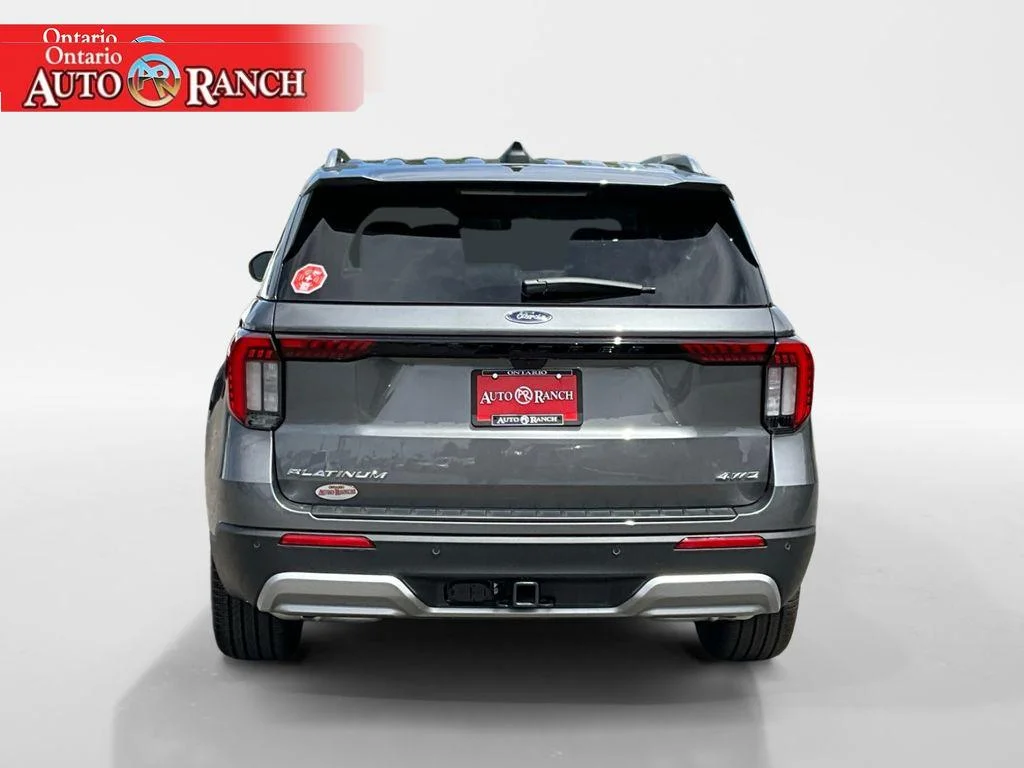 New 2026 CARBONIZED GRAY METALLIC Ford Platinum image 4