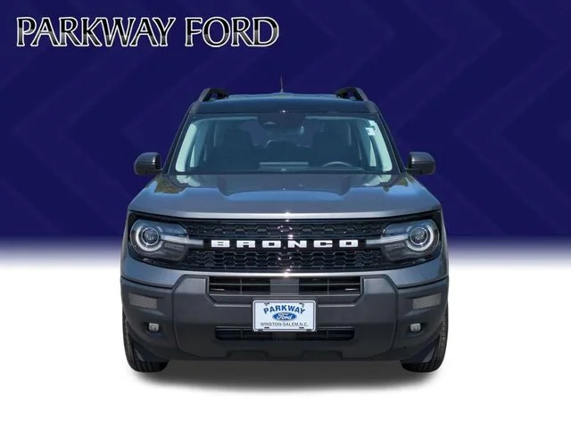 Used 2025 Gray Ford Outer Banks image 8