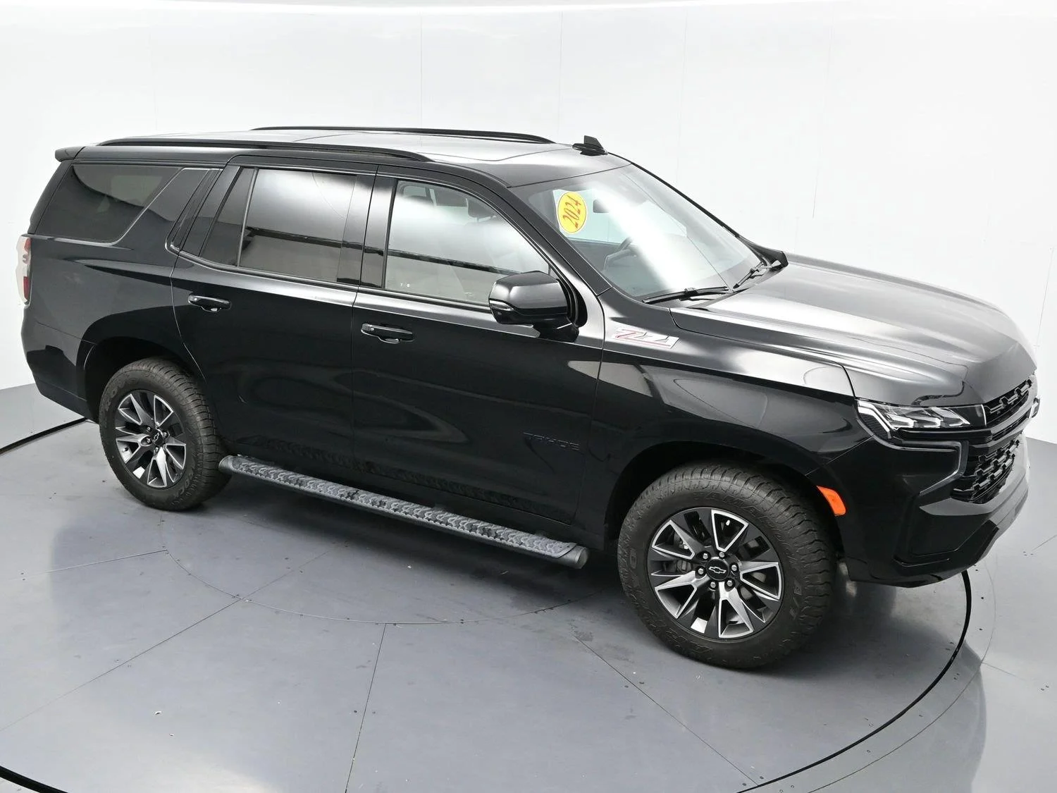 Used 2024 Black Chevrolet Z71 image 46