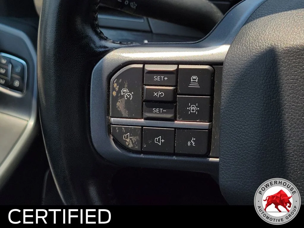 Used 2023 White Ford Lariat image 28