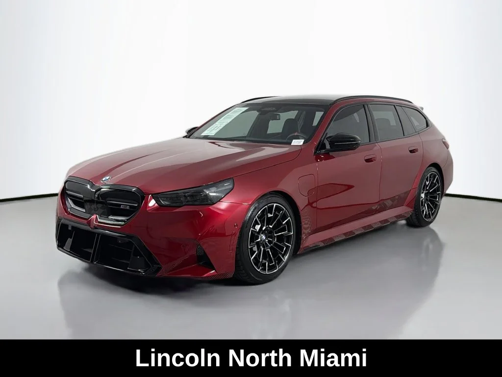 2025 BMW M5