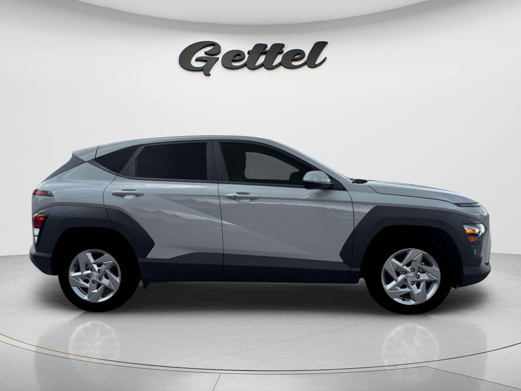 New 2026 Gray Hyundai SE FWD image 7