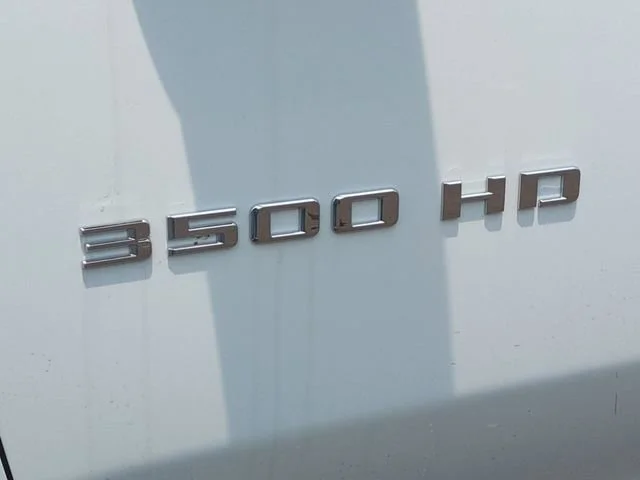 New 2025 Summit White Chevrolet Work Truck image 34