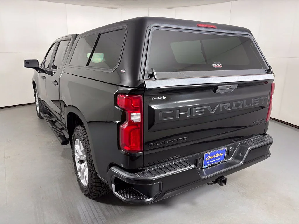 Used 2020 Black Chevrolet Custom image 7