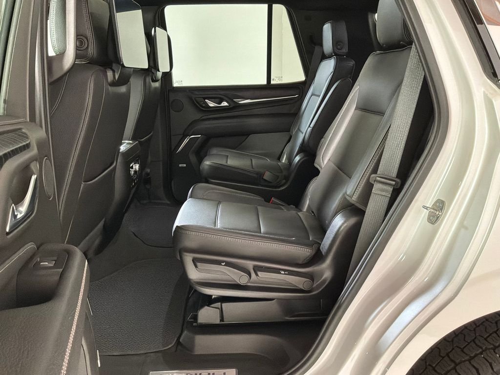 Used 2024 White GMC Denali image 14