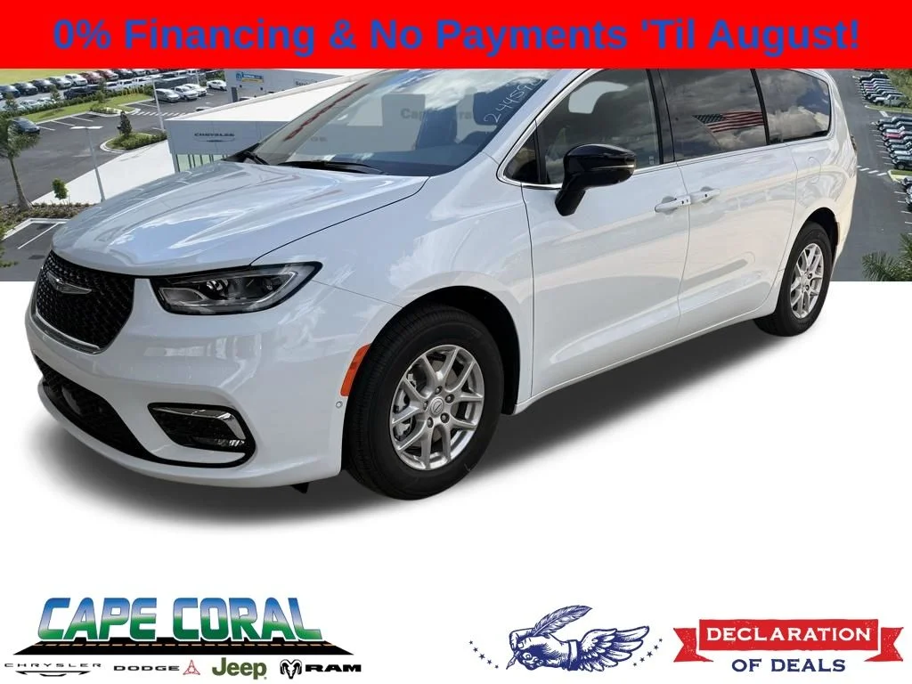2026 Chrysler Pacifica Select's photo