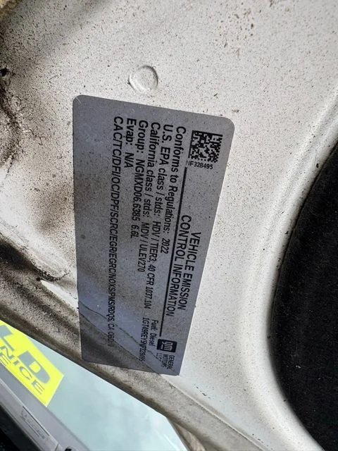 Used 2022 White GMC Denali image 2