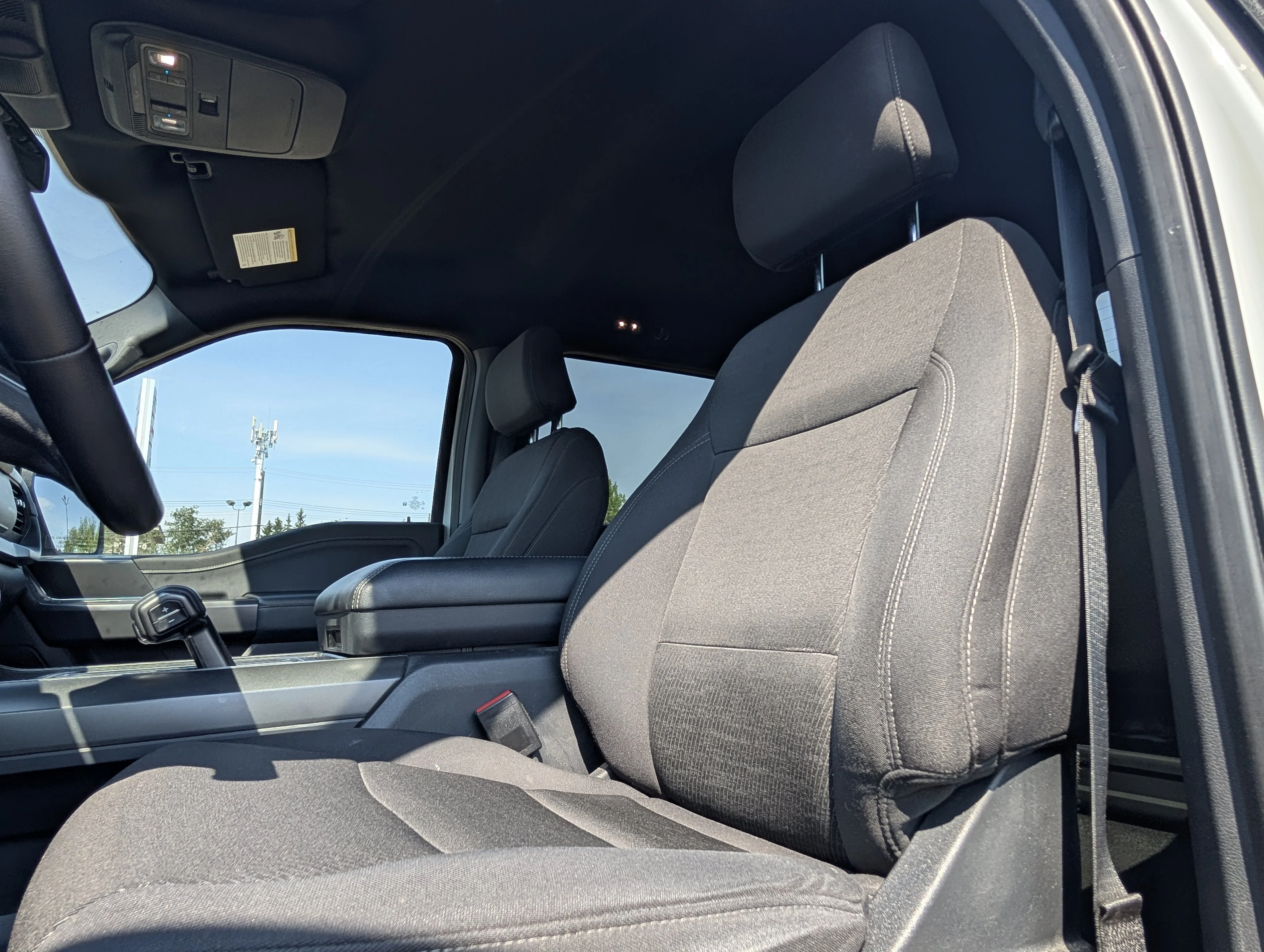 Used 2024 Avalanche Ford XLT image 19