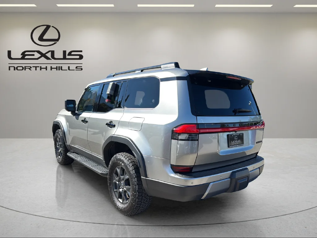 Used 2024 Silver Lexus 550 Overtrail+ image 8