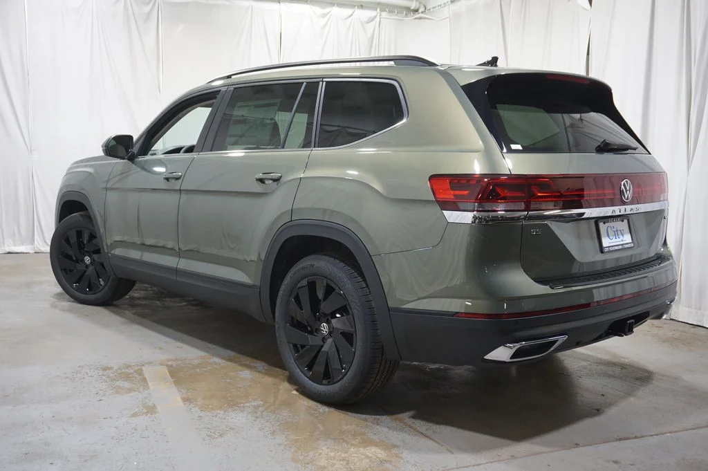 New 2026 Green Volkswagen 2.0T SE w/Technology image 8