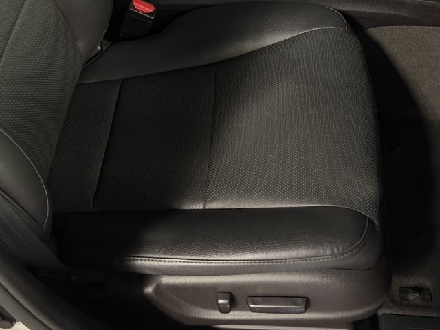 Used 2017 White Diamond Pearl Acura AWD with Advance Package image 20