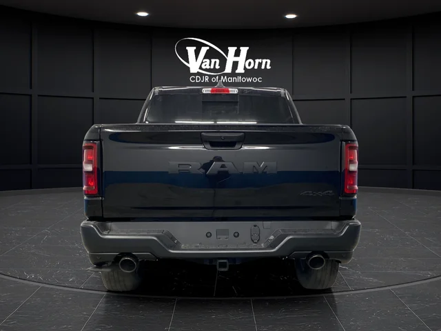New 2026 Diamond Black Crystal Pearl-Coat Exterior Paint RAM Tradesman image 6
