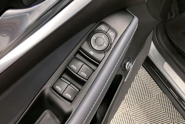 Used 2023 Moonstone Gray Metallic Buick Essence image 40