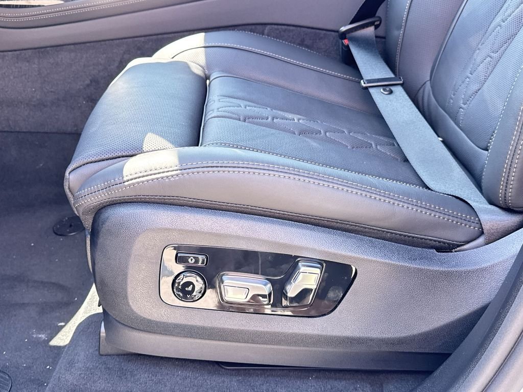 New 2027 Alpine White BMW xDrive40i image 14