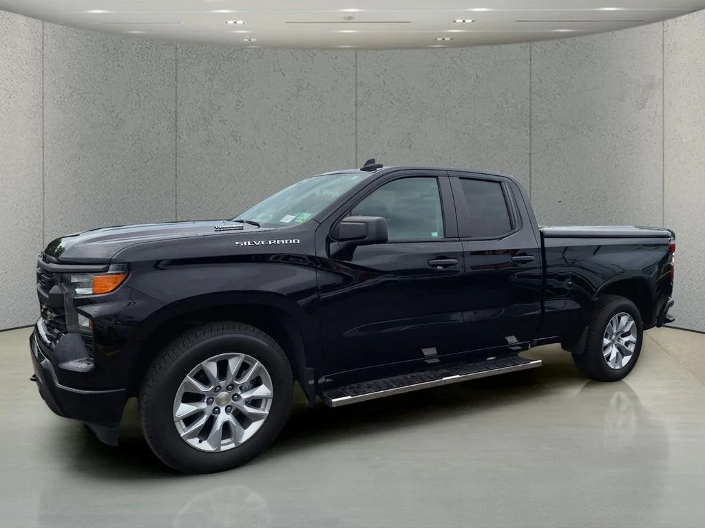 2024 Chevrolet Silverado 1500 Custom Double Cab Std Box's photo