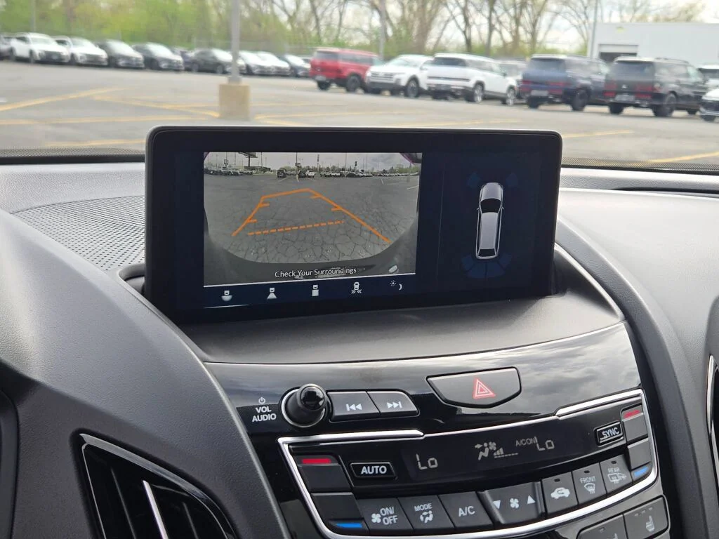Used 2023  Acura Technology Package image 26